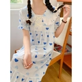 Pigiama a quadri azzurro con cuori stampati e colletto in pizzo per le donne - Taglia unica / Dresses