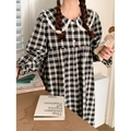 Vestido de manga larga a cuadros blancos y negros con cuello Peter Pan de encaje - Camisón de Cuadros Blanco Y Negro