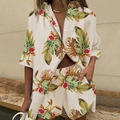 Completo due pezzi da donna con stampa tropicale, camicia corta e pantaloncini a vita alta - S / Foglia tropicale albicocca