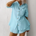 Set pigiama da donna in cotone blu con camicia a maniche corte e pantaloncini comodi - S / Ciano