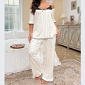 Pigiama a pois da donna con bordo in pizzo nero e fiocco su tessuto bianco lucido - 1XL / Pois Bianchi