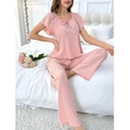 Rosa strukturiertes Schlafanzugset mit Rüschen und Schleife für Damen - S / Rosa