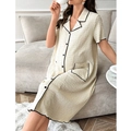 Vestido de maternidad crema de manga corta con ribetes negros y tejido con textura - S / Beige