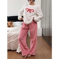 Damen Schlafanzug-Set aus warmem Fleece mit Schleifen-Stickerei und Karohose - S / 白色上衣与红白格纹长裤