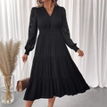 Robe longue noire élégante à col en V, dentelle et manches bouffantes à volants - S / Noir