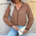 Chemisier caramel à pois suisses avec dentelle au crochet et manches longues - Kaki