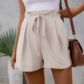 Damen High-Waist-Shorts mit Kordelzug aus strukturiertem Stoff in hellem Beige - S / Aprikose