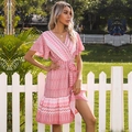 Bohemian pink V-neck wrap dress with floral print and ruffled short sleeves for summer - S / Pink