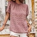 Kortmouwige chiffon blouse in oudroze met pompons, ruffelkraag en pofmouwen - S / Roze