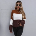 Maglione da donna a righe marroni e bianche con girocollo e maniche lunghe - S / Marrone