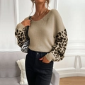 Damen V-Ausschnitt Grobstrickpullover in Beige mit modischen Ärmeln im Leoprint - S / Aprikose