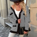 Long houndstooth knit cardigan for women with V-neck and embossed gold buttons - S / Black & White