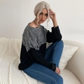Maglione da donna in maglia color-block con parte superiore grigia e maniche nere - S / Grigio Nero