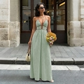 Grün-weiß gestreiftes Neckholder-Maxikleid mit tiefem V-Ausschnitt und offenem Rücken - S / Grün