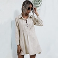 Robe chemise à manches longues rayée beige et blanc avec col en V et lien à nouer - S / Kaki