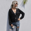 Gilet en maille mouchetée à col en V pour femmes avec boutons blancs et poches plaquées - S / Noir