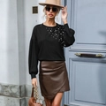 Haut en tricot noir pour femme avec perles et jupe mi-longue en similicuir marron - S / Noir