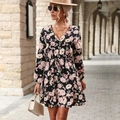 Elegante gebloemde mini-jurk met V-hals en lange mouwen met trekkoord in de taille - S / Zwart (7446)