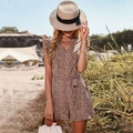 Damen Jumpsuit mit Leopardenmuster, V-Ausschnitt, Flügelärmeln und Gürtel für den Sommer - S / Khaki