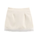 Mini-jupe beige élégante avec ourlet en dentelle et design plissé à taille haute - XS / Blanc Cassé