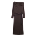Elegante vestido marrón oscuro de manga larga con escote asimétrico y broche de perlas - S / Marrón