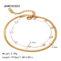 Zweilagiges 18K vergoldetes Fußkettchen mit Schlangenkette und weißen Perlenperlen - Zweilagige Goldene Schlangenkette Muschelperlen Stil (JDAW2303003)