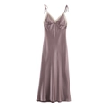 Robe midi en satin mauve avec bordure en dentelle blanche et fines bretelles à nouer - XS / Mauve Racine de Lotus