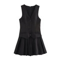 Completo due pezzi da donna con gilet nero senza maniche scollo a V e minigonna a pieghe - Nero