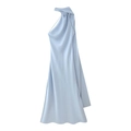 Elegantes hellblaues Satin-Neckholderkleid mit französischem Faltenwurf und Seidenglanz - S / Blau