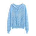 Détail du sweat à capuche bleu clair montrant le motif ajouré en V et les cordons - S / Bleu