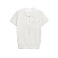 Polo classica in maglia bianca a maniche corte con colletto, tasca e bottoni su fondo neutro - S / Bianco