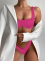 Detail of fuchsia ribbed bikini set with underwire top and high-cut bottoms - S / Rose Red