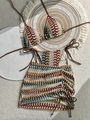 Set bikini tre pezzi boho con motivo a onde, allacciatura al collo e gonna mare - S / Top E Pantaloni / Marrone