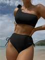 Dettaglio bikini nero a coste monospalla con fiocco e slip a vita alta con laccetti laterali - S / Nero