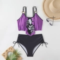 Haut de bikini violet imprimé crâne et bas noir taille haute à lacets avec accessoires plage - S / Violet