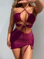 Driedelige donker magenta bikini-set met haltertop en rok met trekkoordjes - S / Bordeauxrood