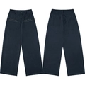 Dunkelblaue High-Waist-Jeans mit weitem Bein und silbernen Sternnieten in der Vorderansicht - S / Dunkelblau