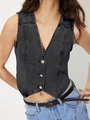 Détail du gilet en jean col V avec boutons en métal argenté et texture sergé de qualité - Gris Noir