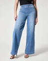 Detail of high waisted wide leg jeans with front vertical pleat in light blue wash - S / Light Blue