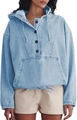 Detail van lichtblauwe denim hoodie met halve knoopsluiting en kangoeroezak aan de voorzijde - S / Lichtblauw