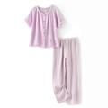 Pigiama da donna in garza di cotone lavanda con ricamo floreale e pantaloni a quadretti - S / Top A Maniche Corte Viola E Pantaloni