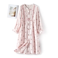 Camicia da notte in cotone rosa con stampa ciliegia, maniche lunghe e pizzo bianco - S / Camicia da Notte - Rosa Nebbioso / Rosa Nebbia