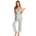 Elegantes salbeigrünes Seidensatin-Pyjama-Set mit Spitze an Camisole und langer Hose - M / Hellgrün