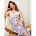 Nuisette en satin lavande à fleurs avec bordure en dentelle blanche pour femmes - M / Violet Clair Floral (8918)