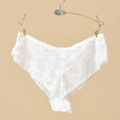 Élégante culotte en dentelle florale blanche avec tulle transparent et bord festonné - Taille unique / Blanc (NK881)