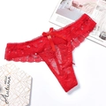 String en dentelle rouge élégant pour femme avec nœud délicat et détails en résille - Style Dentelle Nœud (NK1801) / Rouge