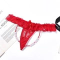 String en dentelle rouge avec perles et nœud en ruban pour un look romantique - Style avec Perles (NK1789) / Rouge