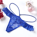 G-string sexy en dentelle florale bleue avec volants élégants et détail en strass - Style Volanté en Dentelle (NK1790) / Bleu