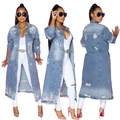 Damen Distressed Denim Trenchcoat in Hellblau mit Fransen und modischen Rissen in Langarm-Optik - S / Hellblau