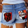 Shorts vaqueros de mujer en azul claro con estampado de Bulldog y motivo 1946 CLE - S / Azul Claro Floral